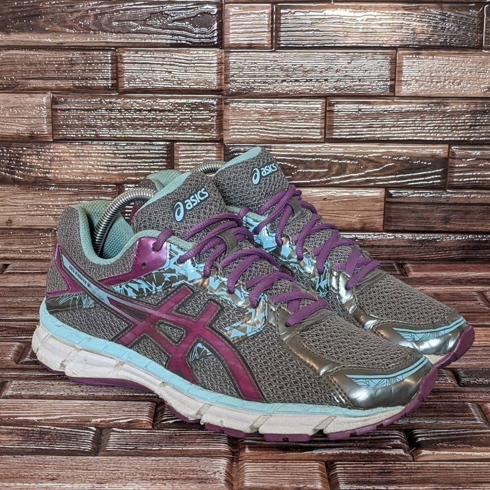 Asics Gel Excite 3 Women's Athletic Shoes in Gray and Purple